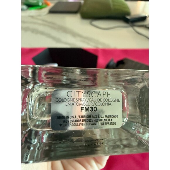 Mary Kay Cityscape Cologne Spray 2 fl oz New in Box Free Shipping - Picture 6 of 6